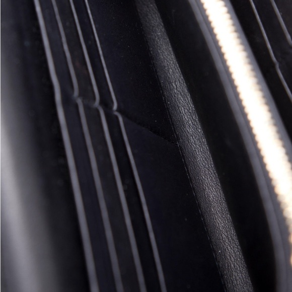 Dior wallet on chain. - Picture 5 of 5